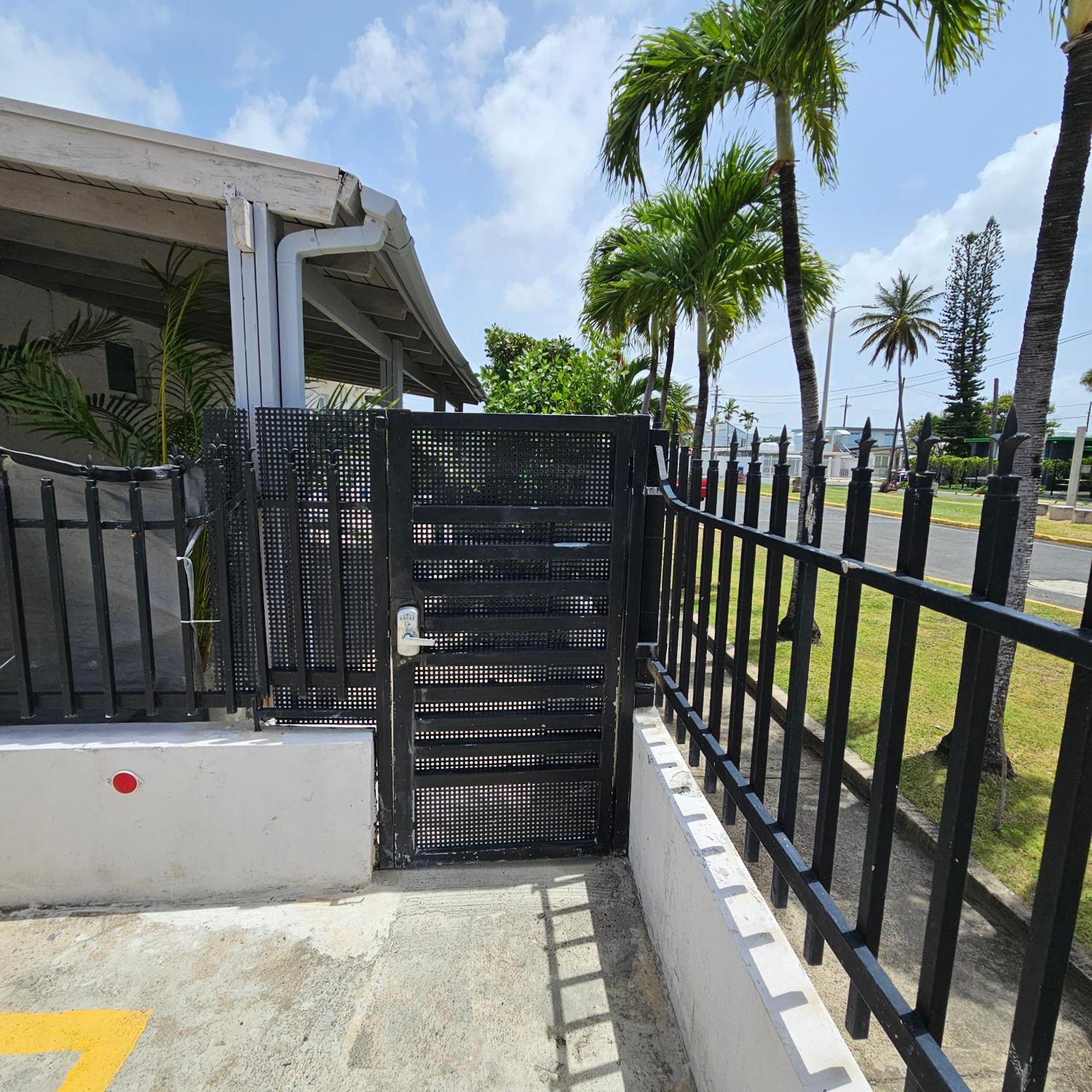 Latitude Adjustment San Juan Exterior foto