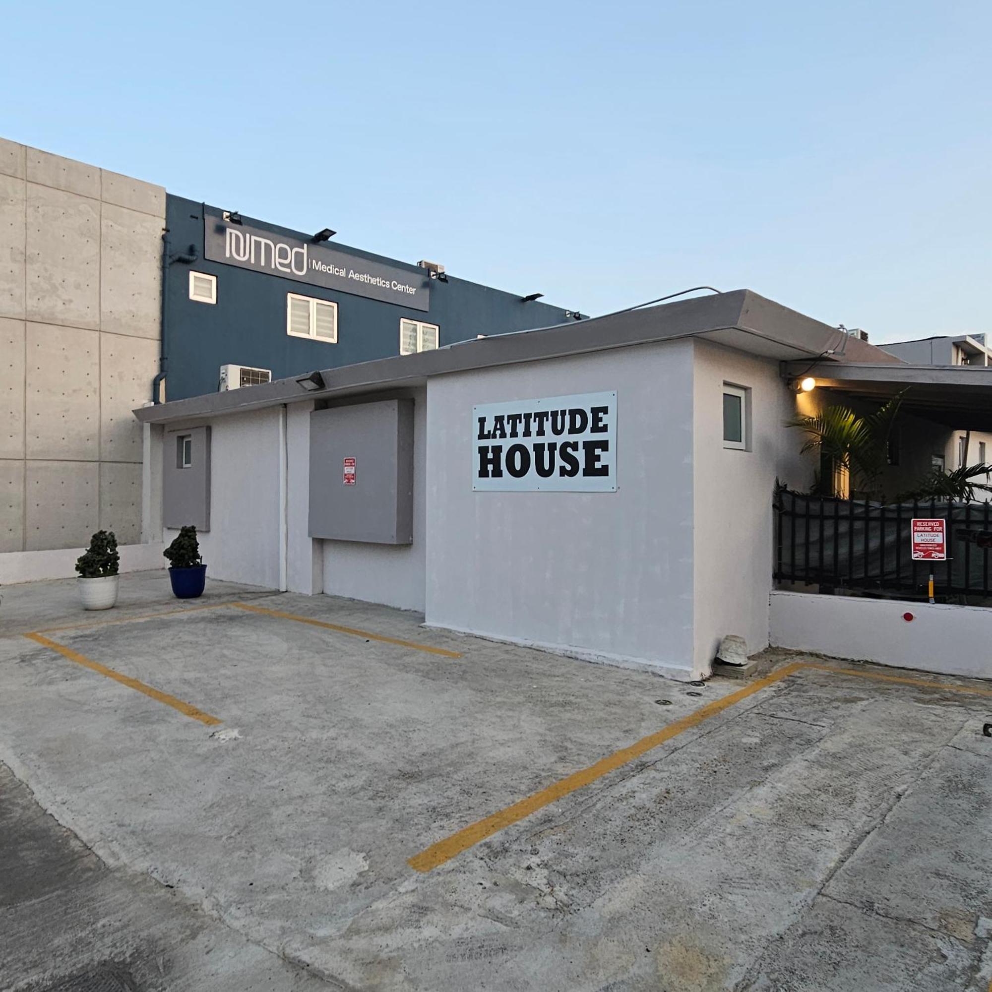 Latitude Adjustment San Juan Exterior foto